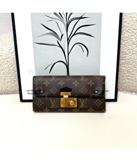 LOUIS VUITTON Сумка через плечо