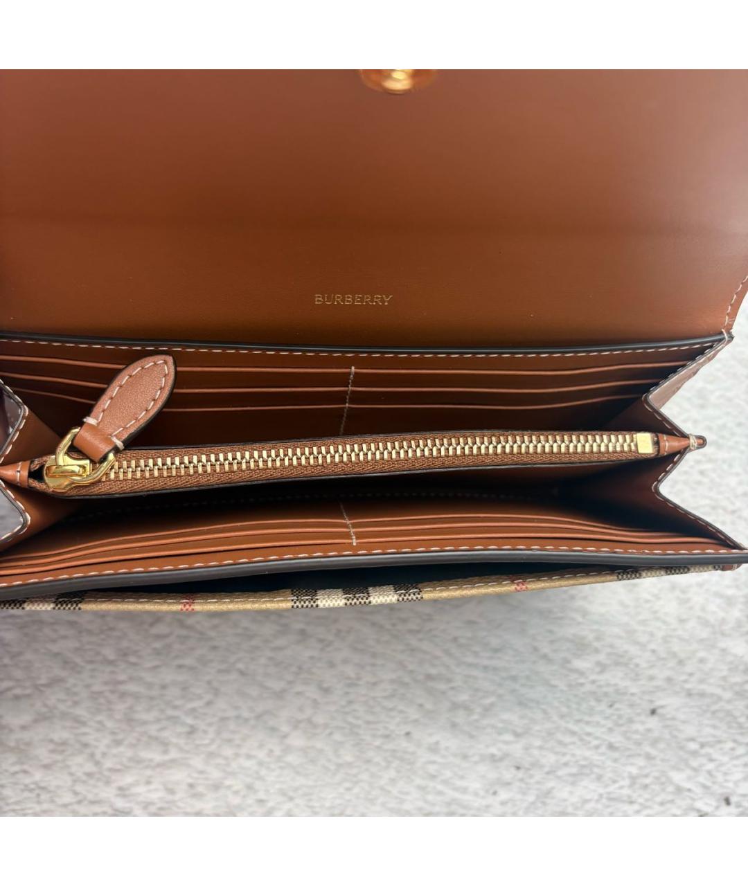 BURBERRY Коричневый кожаный кошелек, фото 3