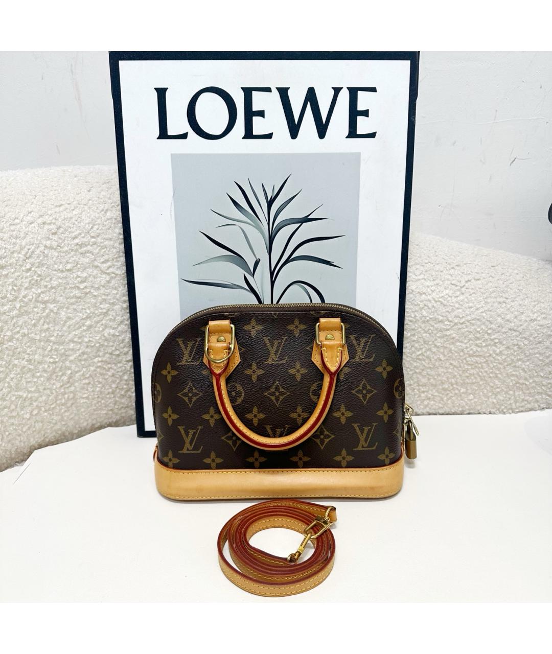LOUIS VUITTON Коричневая сумка с короткими ручками, фото 2