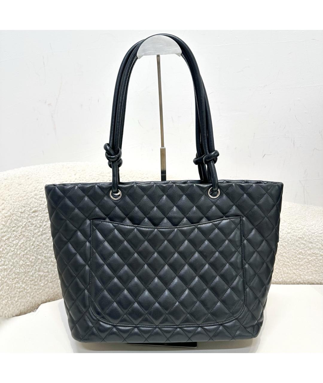 CHANEL Черная кожаная сумка тоут, фото 2