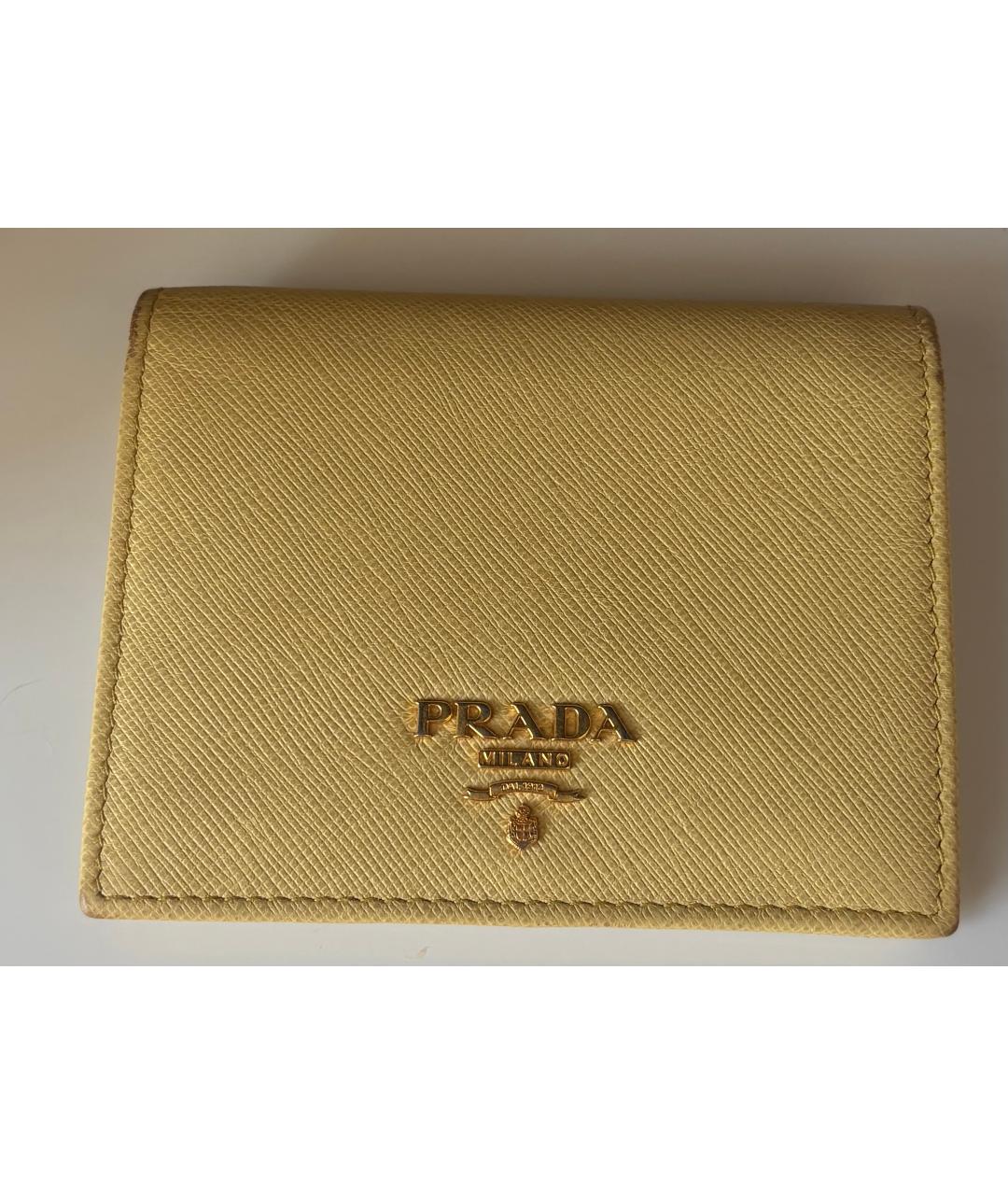 PRADA Желтый кожаный кошелек, фото 1