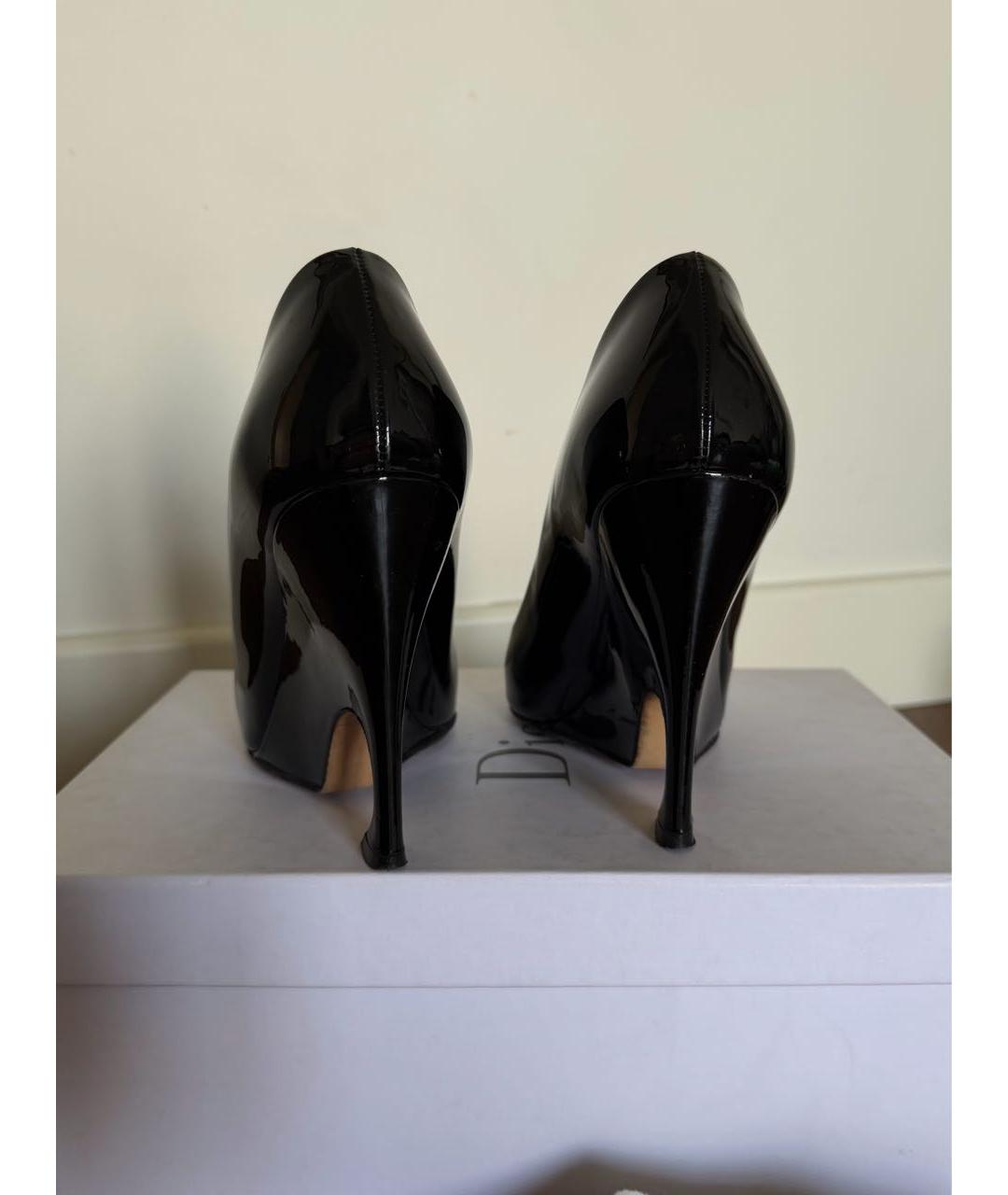 CHRISTIAN DIOR Черные туфли из лакированной кожи, фото 4