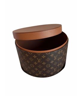LOUIS VUITTON Шкатулка