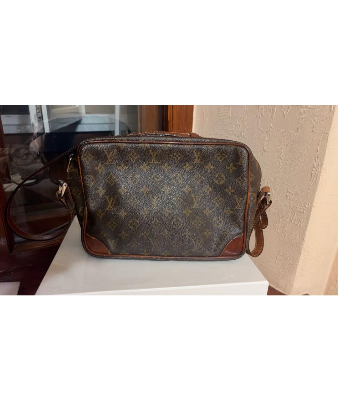 LOUIS VUITTON Коричневая кожаная сумка на плечо, фото 2