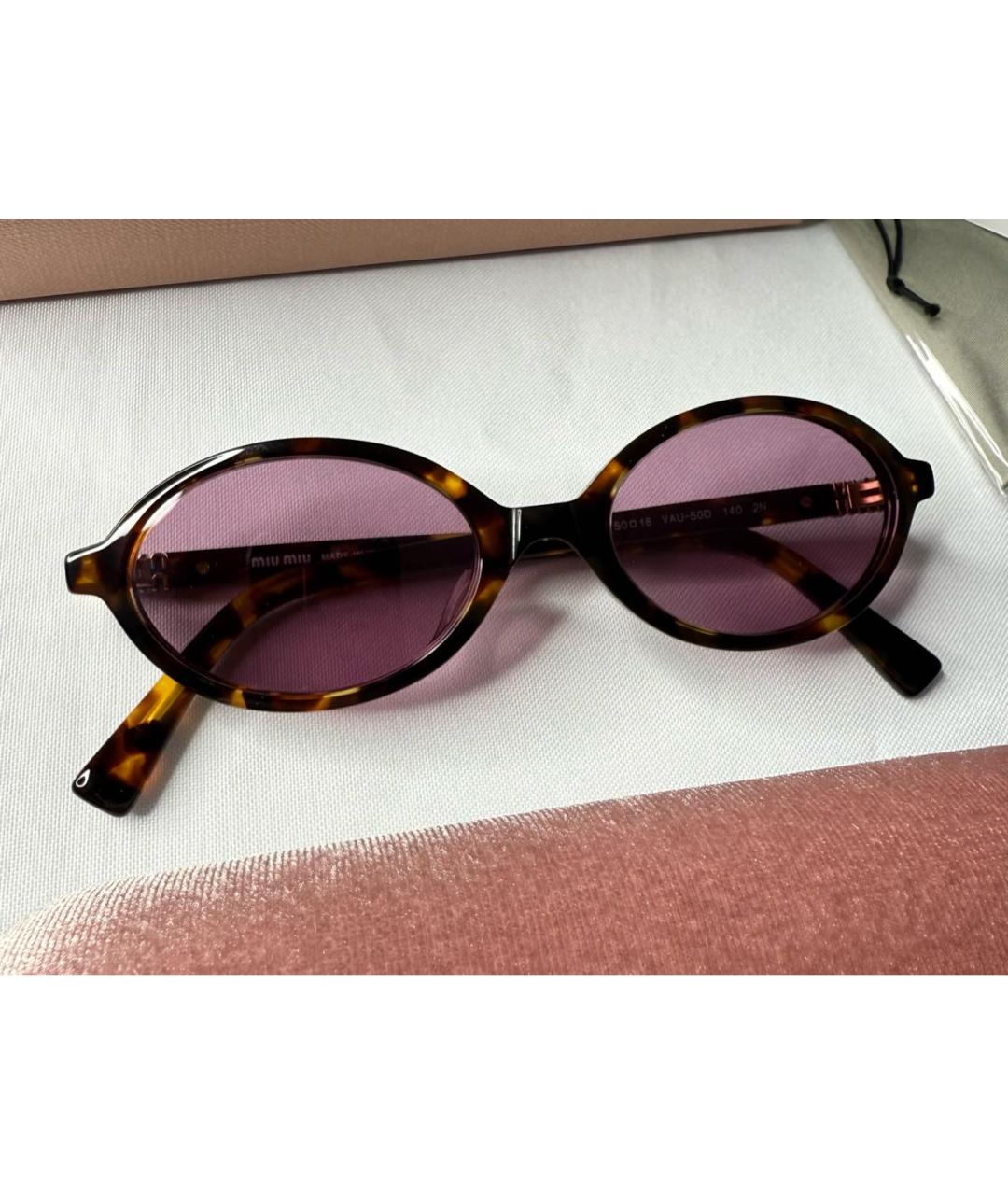MIU MIU Фиолетовые пластиковые солнцезащитные очки, фото 2