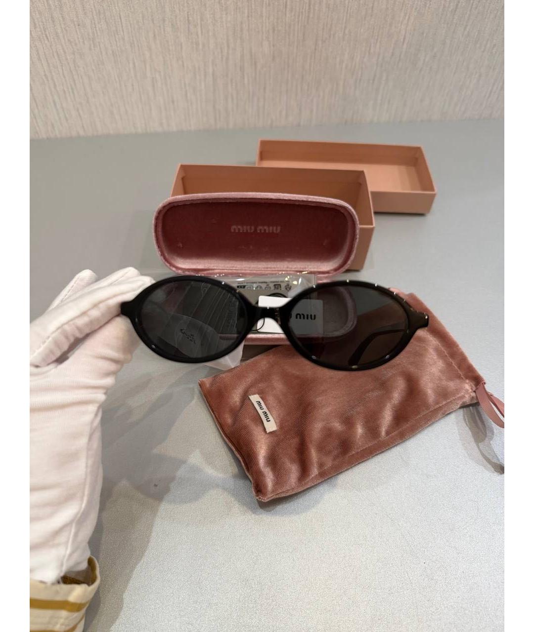 MIU MIU Черные пластиковые солнцезащитные очки, фото 2