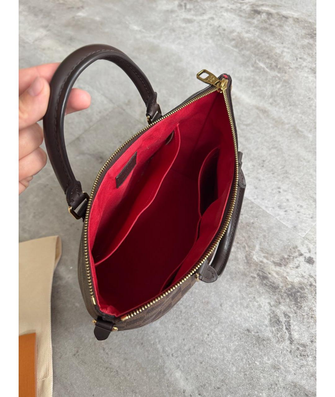 LOUIS VUITTON Коричневая сумка с короткими ручками, фото 6