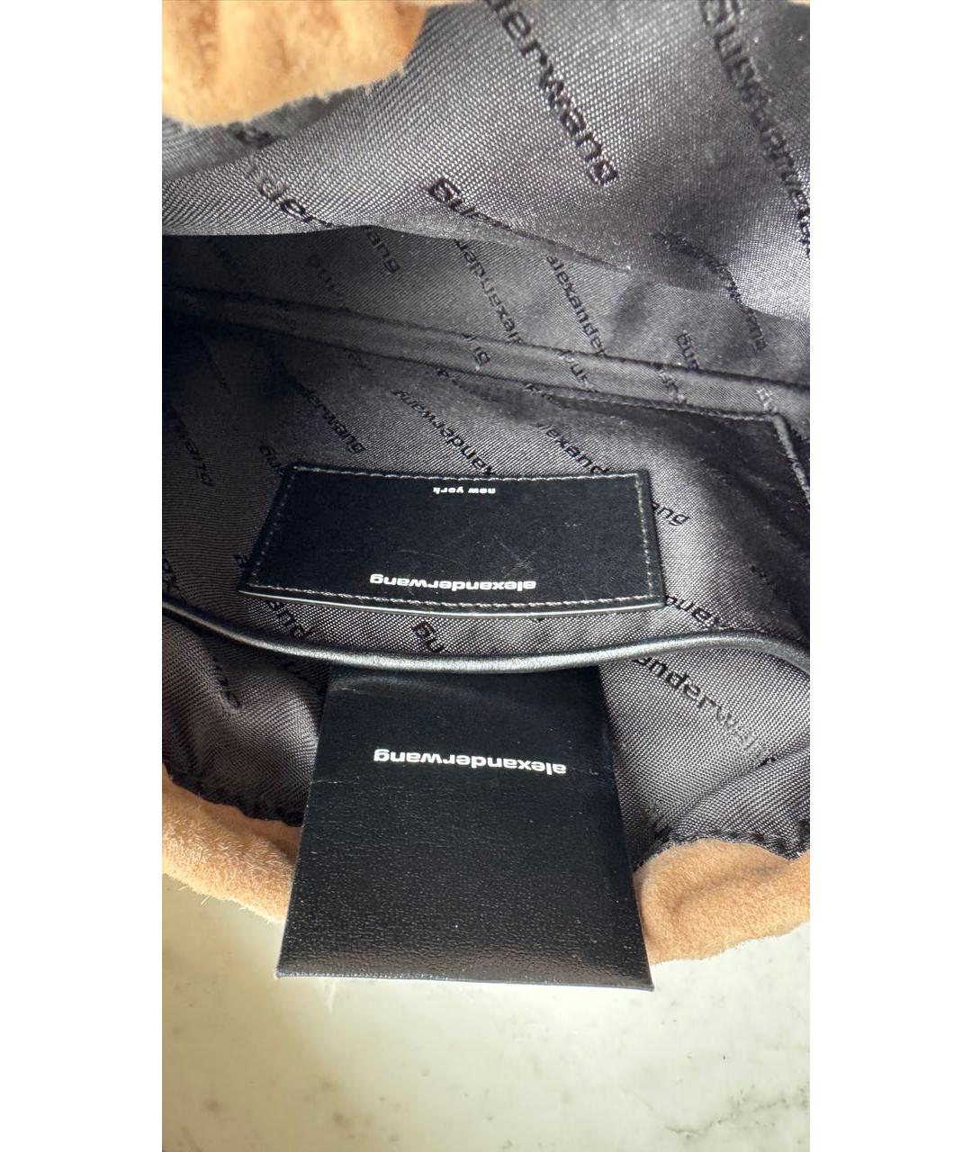 ALEXANDER WANG Бежевая замшевая сумка с короткими ручками, фото 6