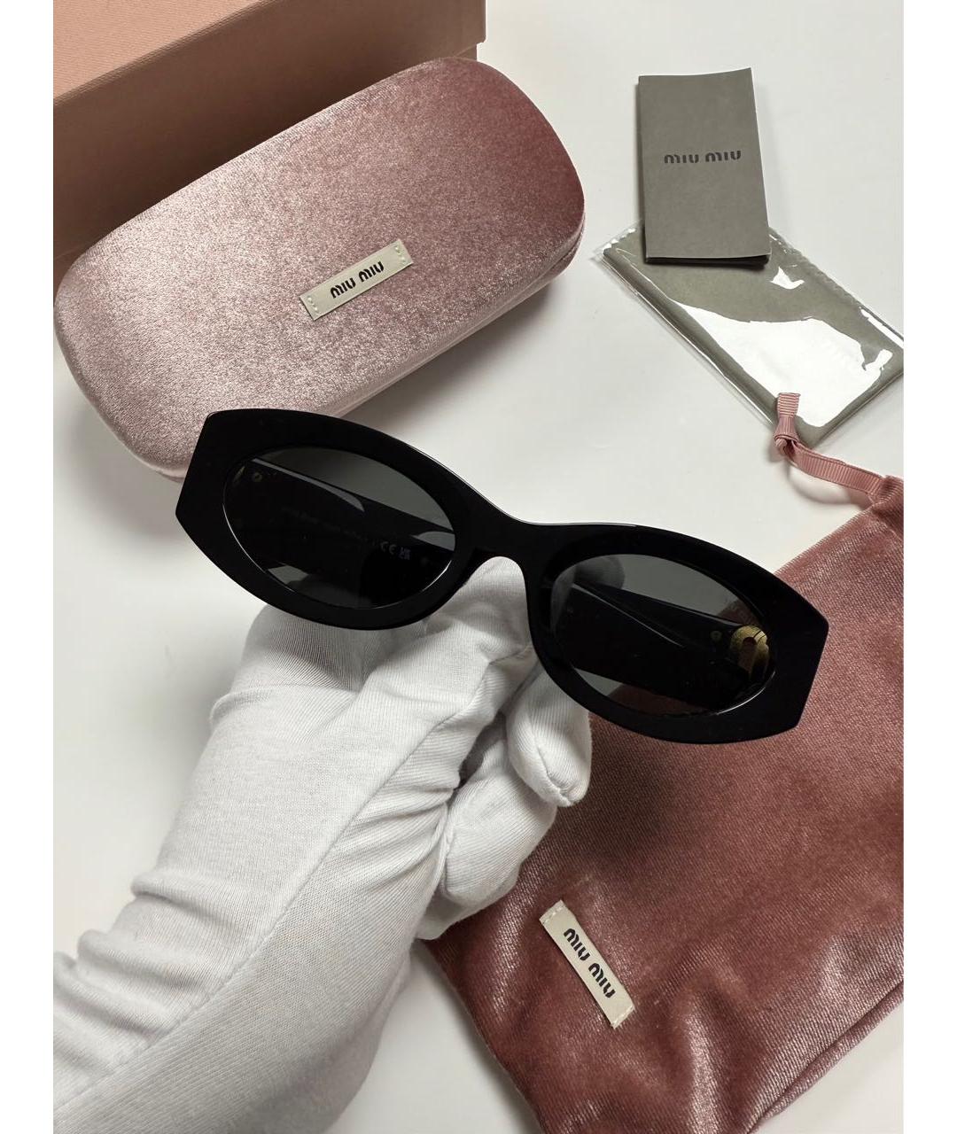 MIU MIU Черные пластиковые солнцезащитные очки, фото 3