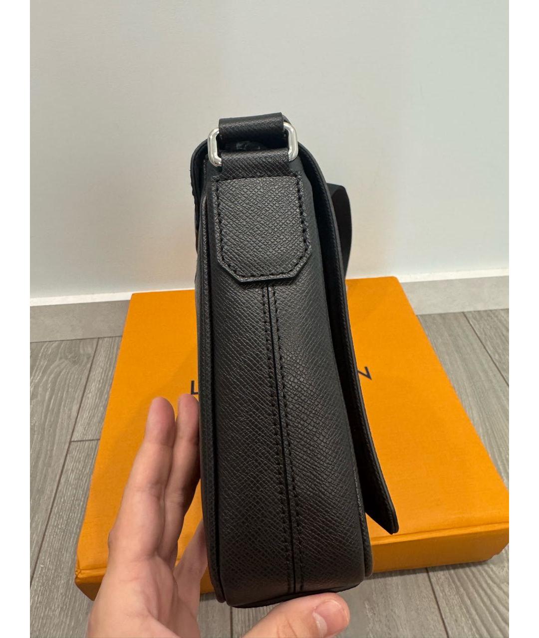 LOUIS VUITTON Черная кожаная сумка на плечо, фото 5