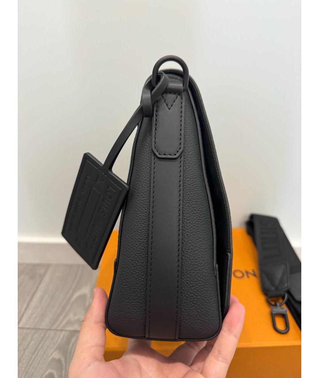 LOUIS VUITTON Черная кожаная сумка на плечо, фото 4