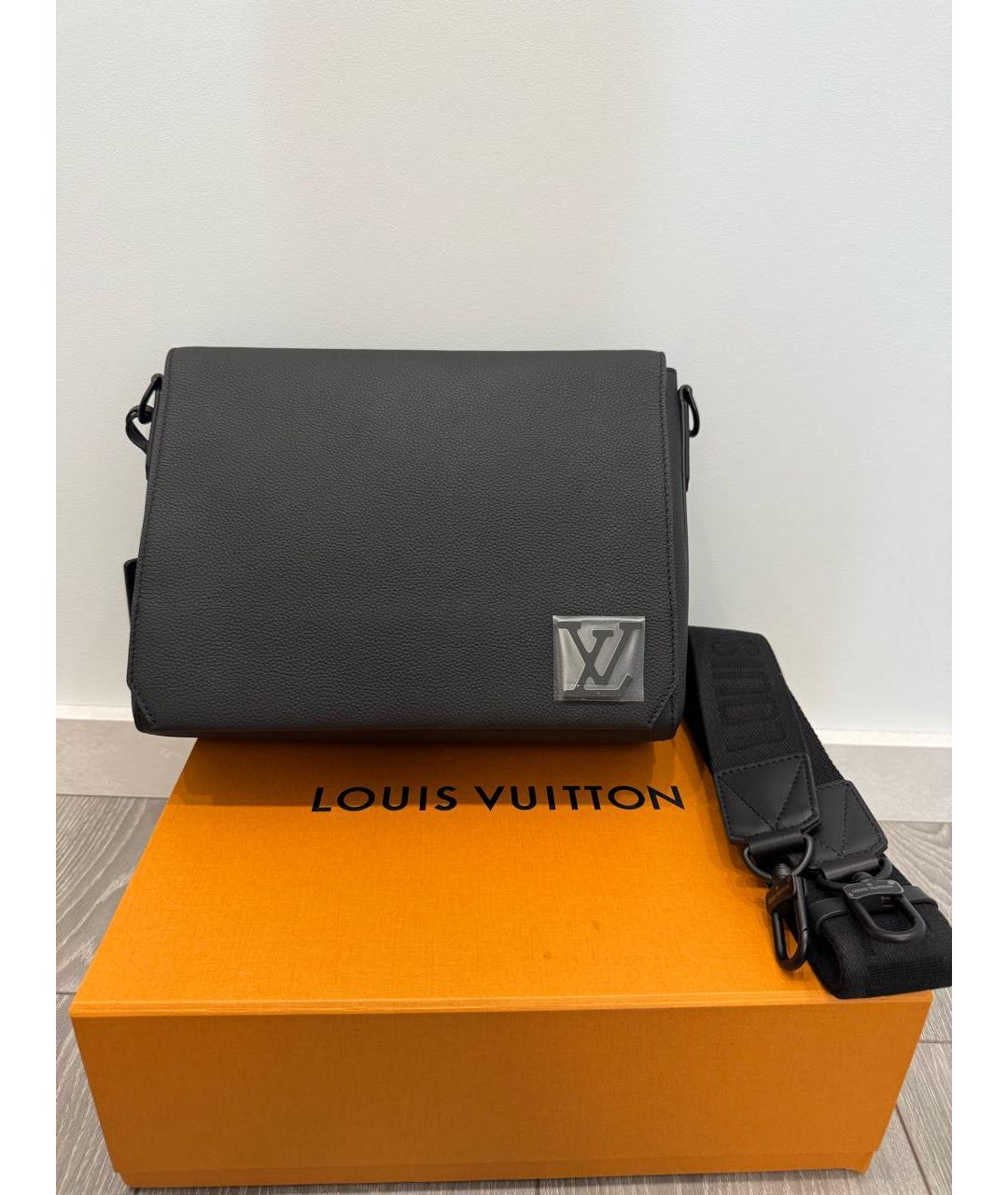 LOUIS VUITTON Черная кожаная сумка на плечо, фото 9