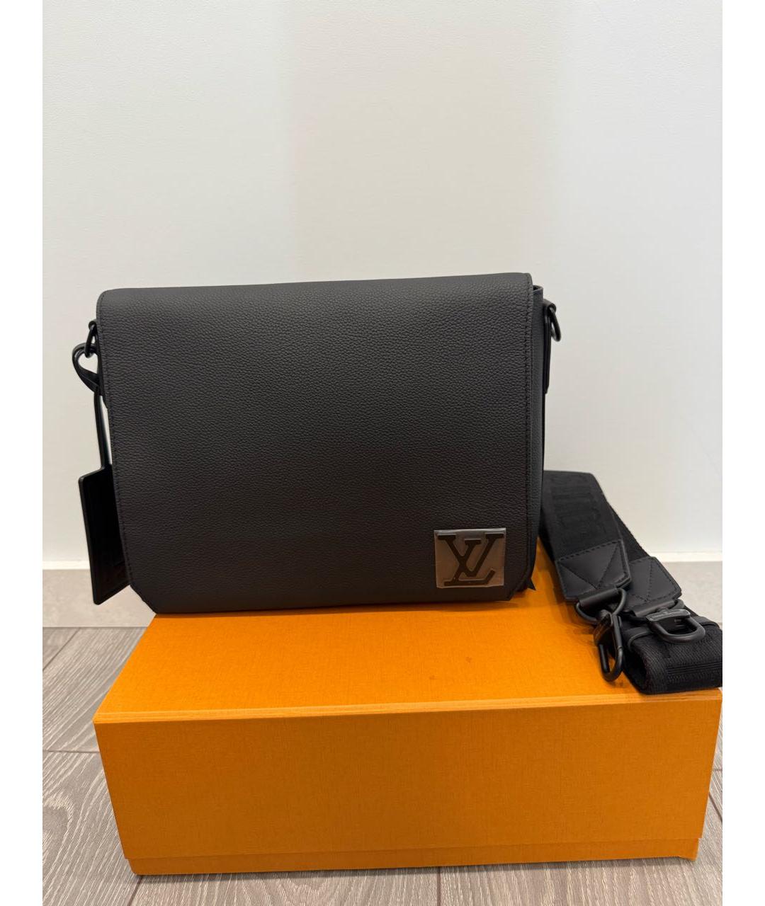 LOUIS VUITTON Черная кожаная сумка на плечо, фото 2