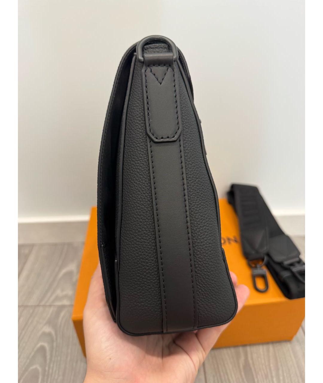 LOUIS VUITTON Черная кожаная сумка на плечо, фото 5