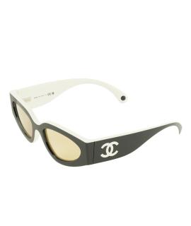 CHANEL Солнцезащитные очки