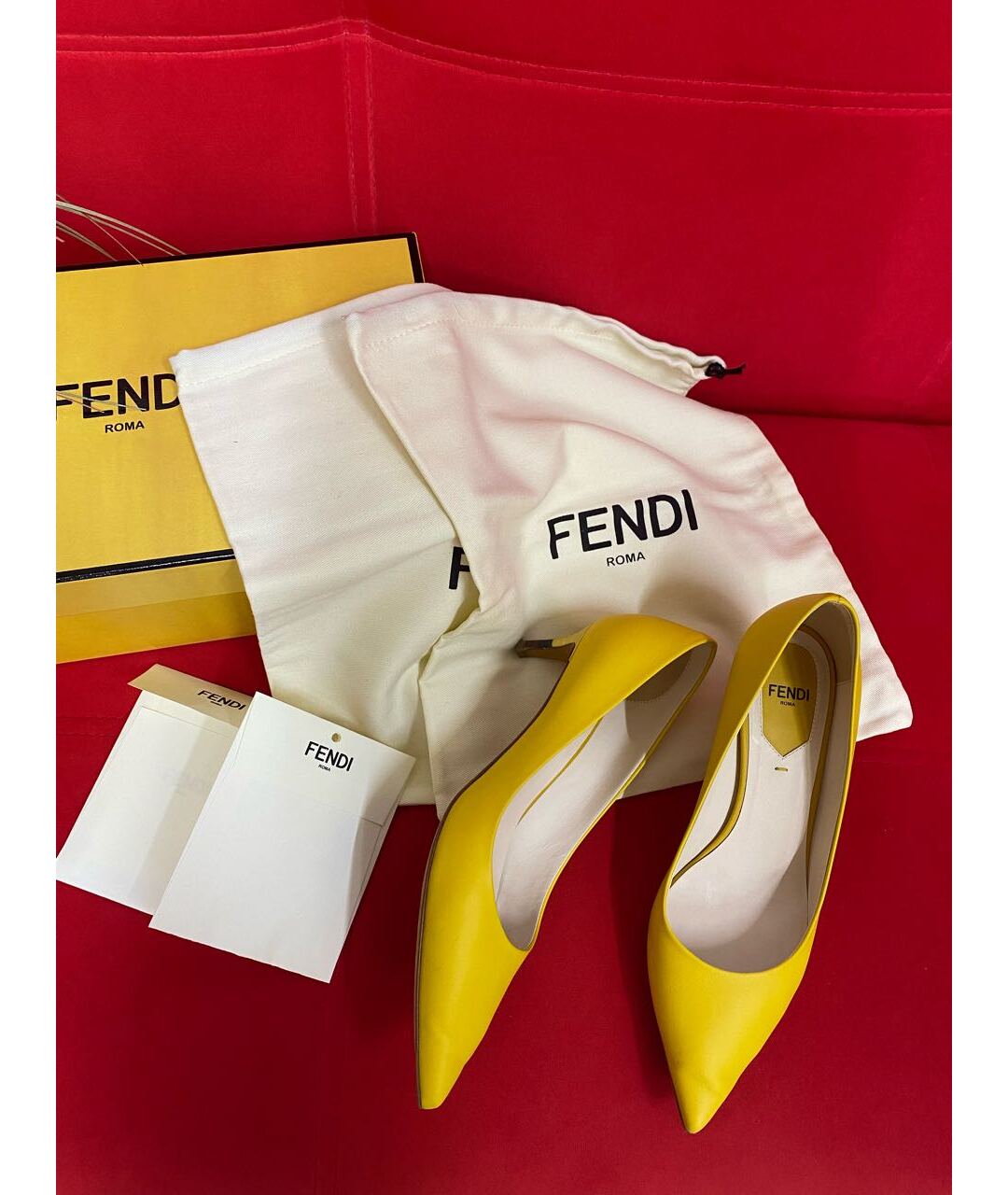FENDI Желтые кожаные туфли, фото 3