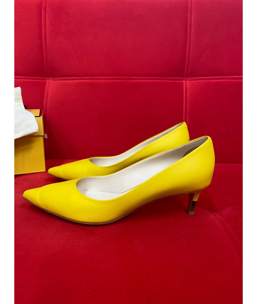 FENDI Желтые кожаные туфли, фото 7