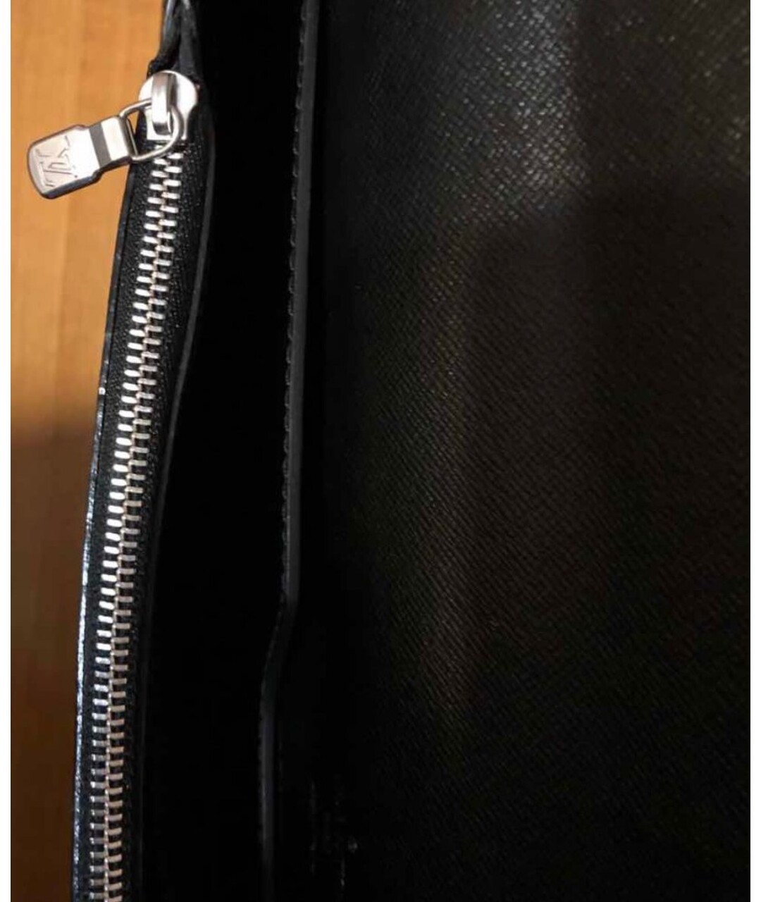 LOUIS VUITTON Черная кожаная папка для документов, фото 6