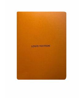 LOUIS VUITTON Книга