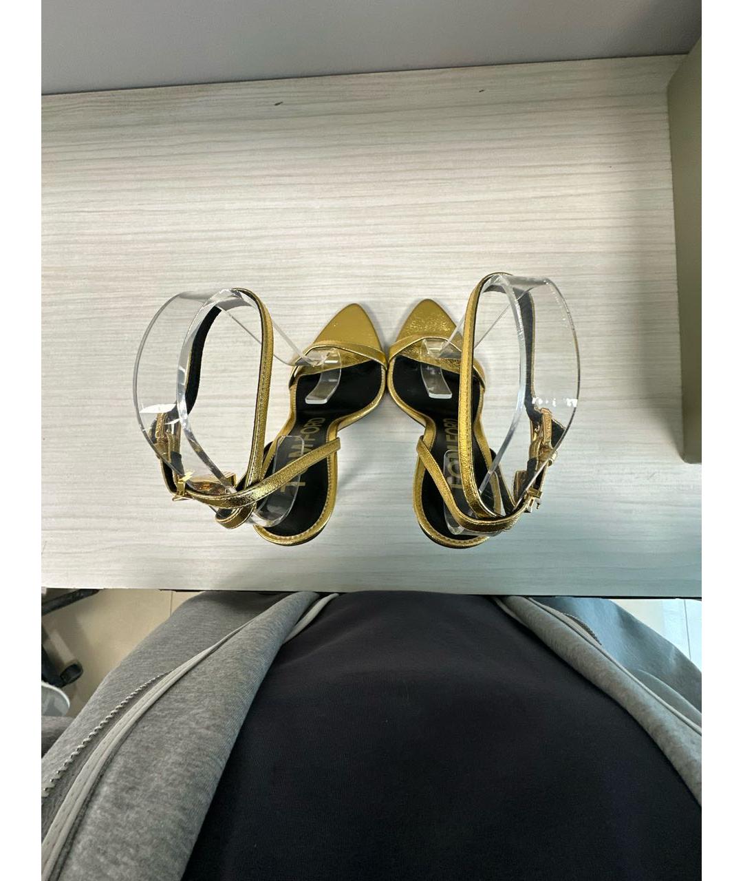 TOM FORD Золотые кожаные босоножки, фото 3