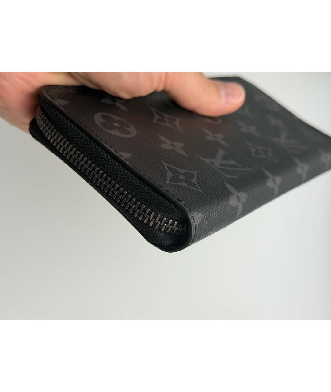 LOUIS VUITTON Черный кожаный кошелек, фото 4