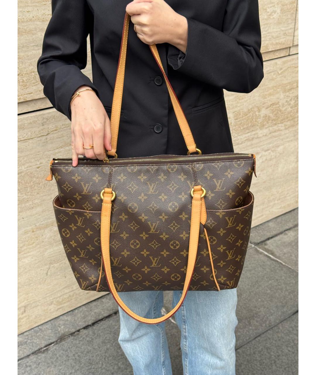 LOUIS VUITTON Коричневая сумка тоут, фото 8