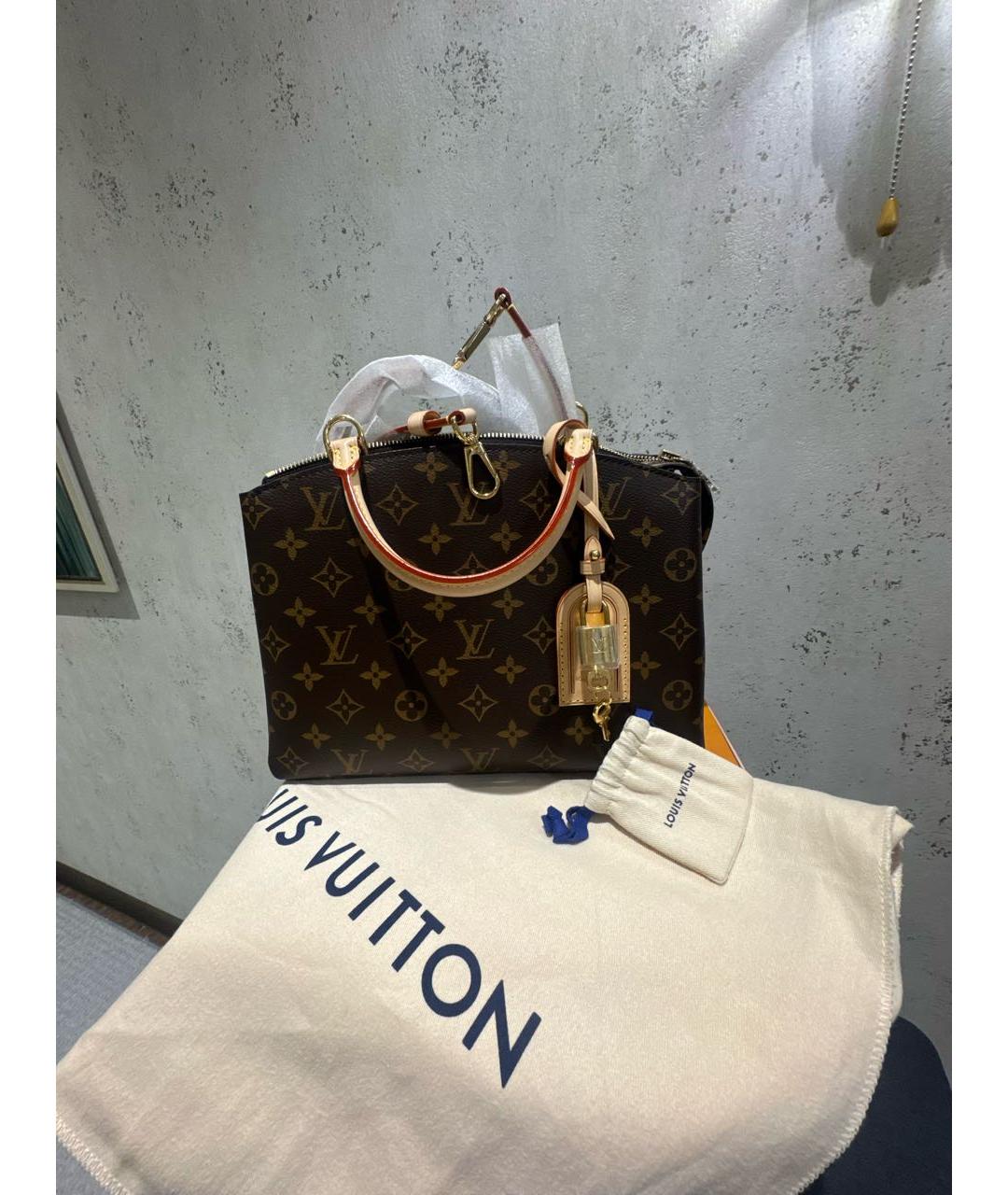 LOUIS VUITTON Коричневая сумка с короткими ручками, фото 5