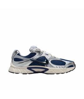 NIKE Низкие кроссовки / кеды