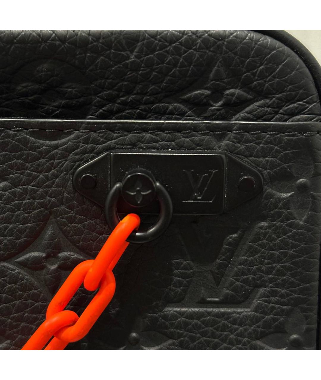 LOUIS VUITTON Черная кожаная поясная сумка, фото 3
