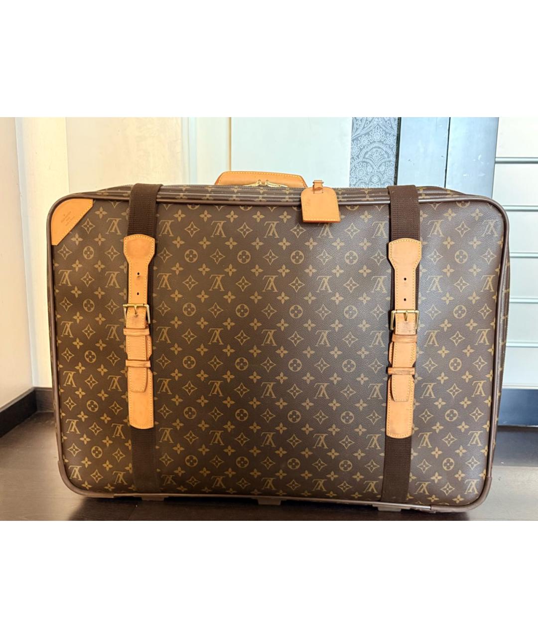 LOUIS VUITTON Коричневый кожаный чемодан, фото 9