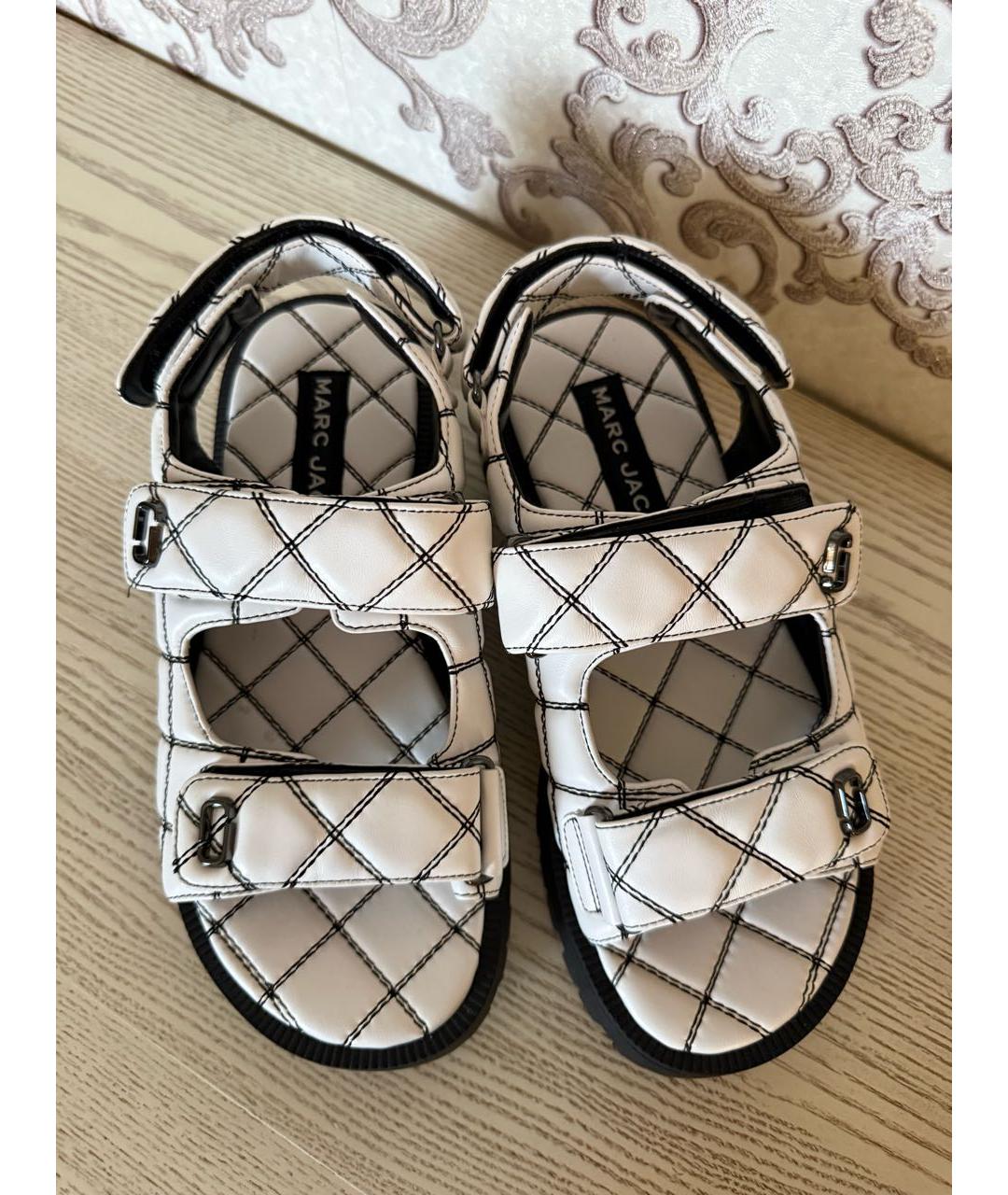 MARC JACOBS Белые кожаные сандалии, фото 2