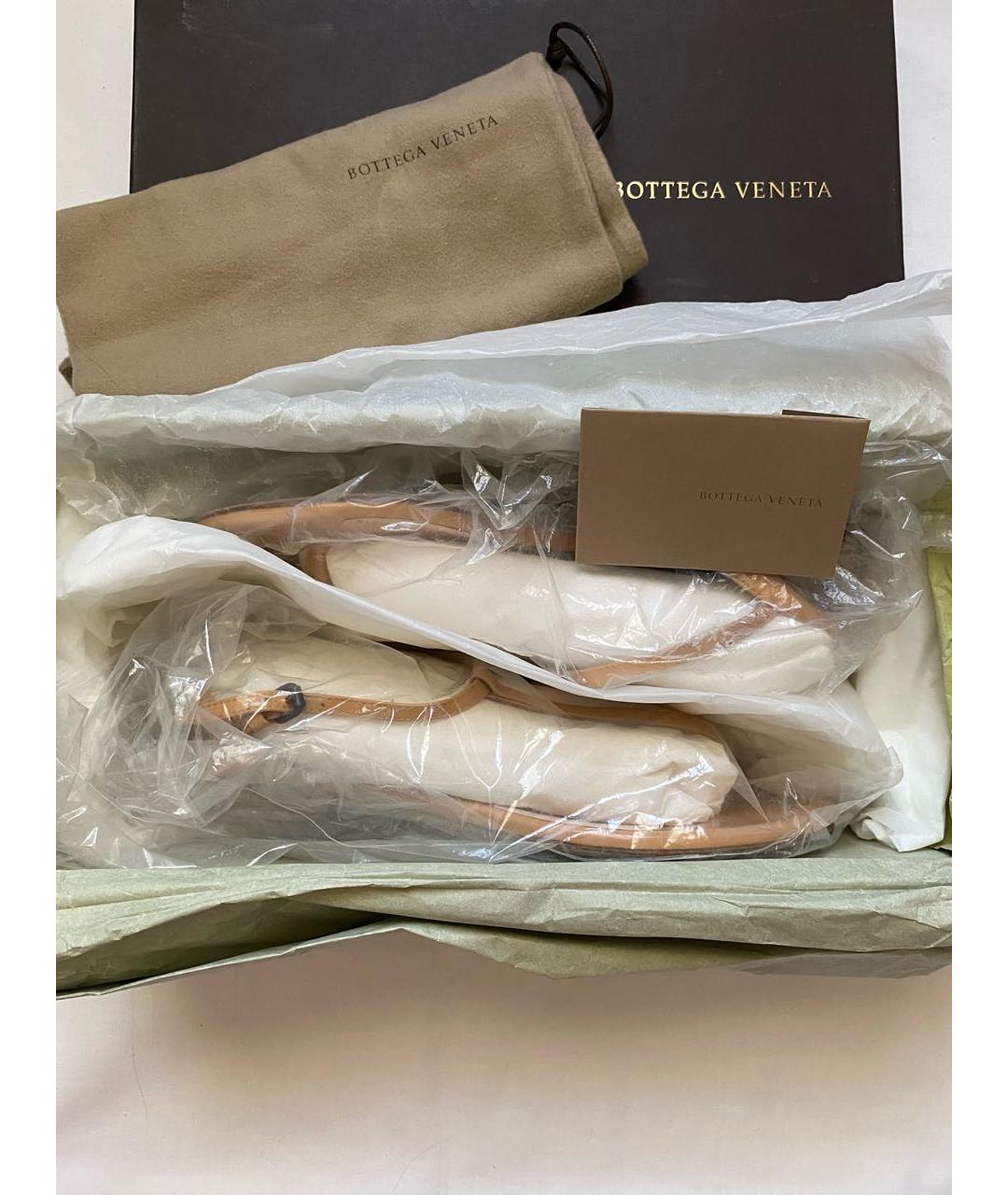 BOTTEGA VENETA Сандалии из лакированной кожи, фото 6