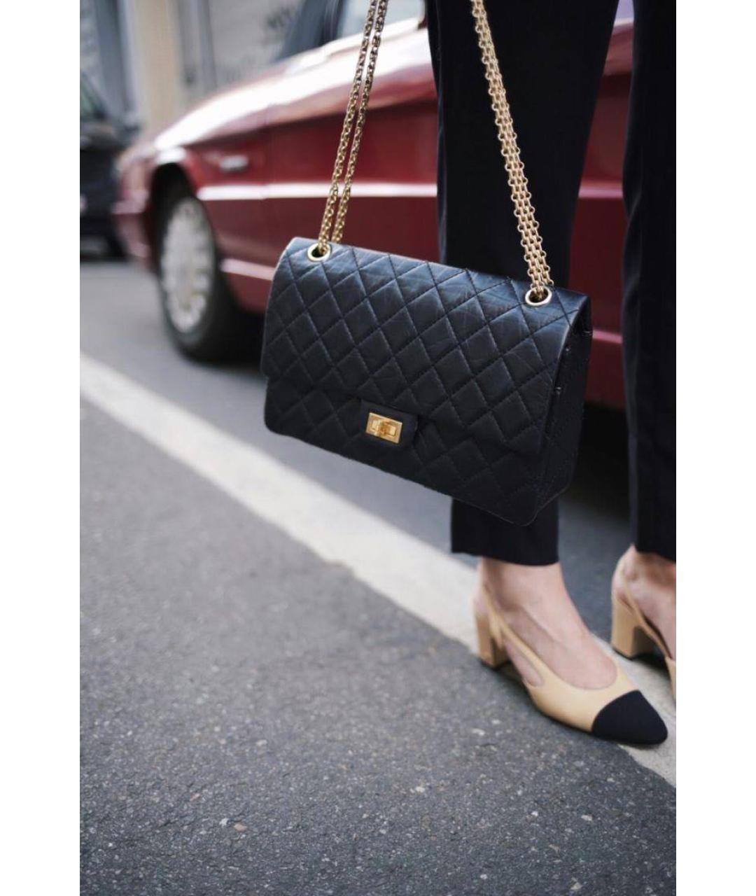 CHANEL Черная кожаная сумка через плечо, фото 6