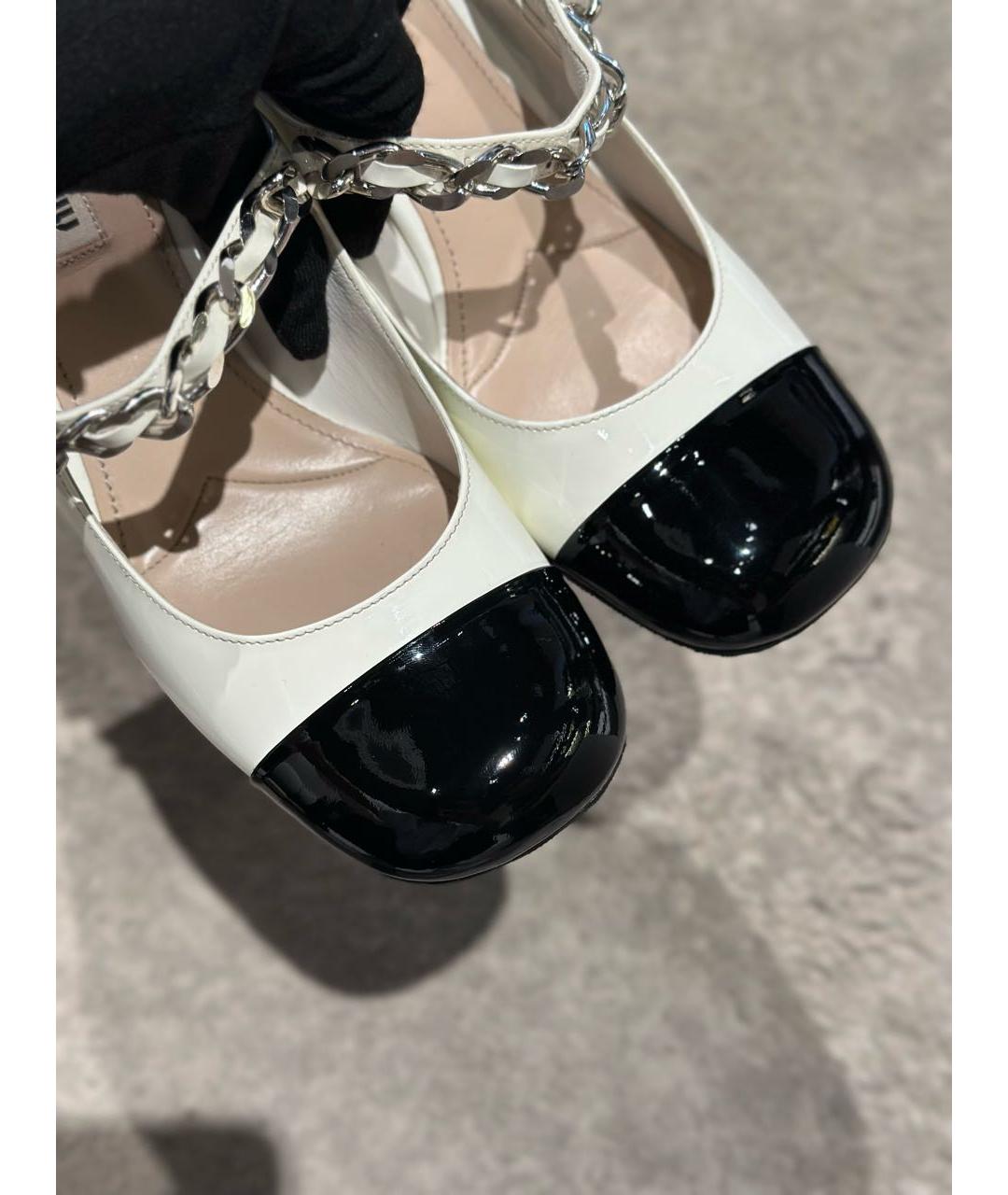 MIU MIU Белые туфли из лакированной кожи, фото 4