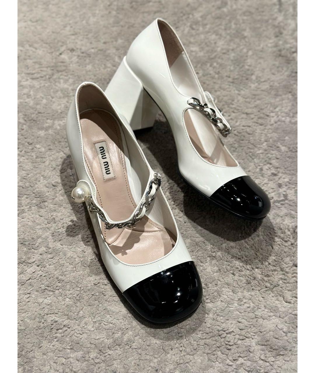 MIU MIU Белые туфли из лакированной кожи, фото 2