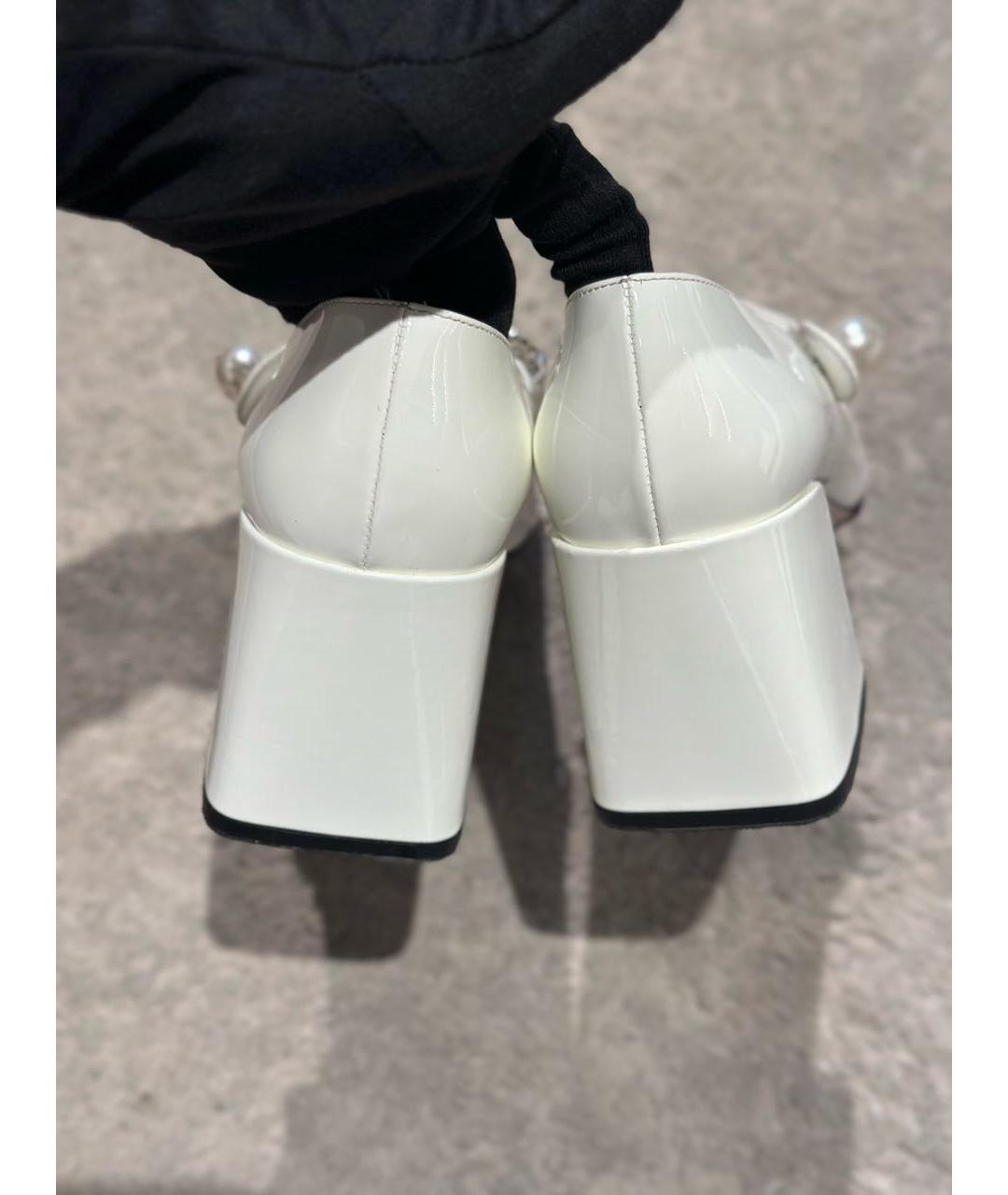 MIU MIU Белые туфли из лакированной кожи, фото 5