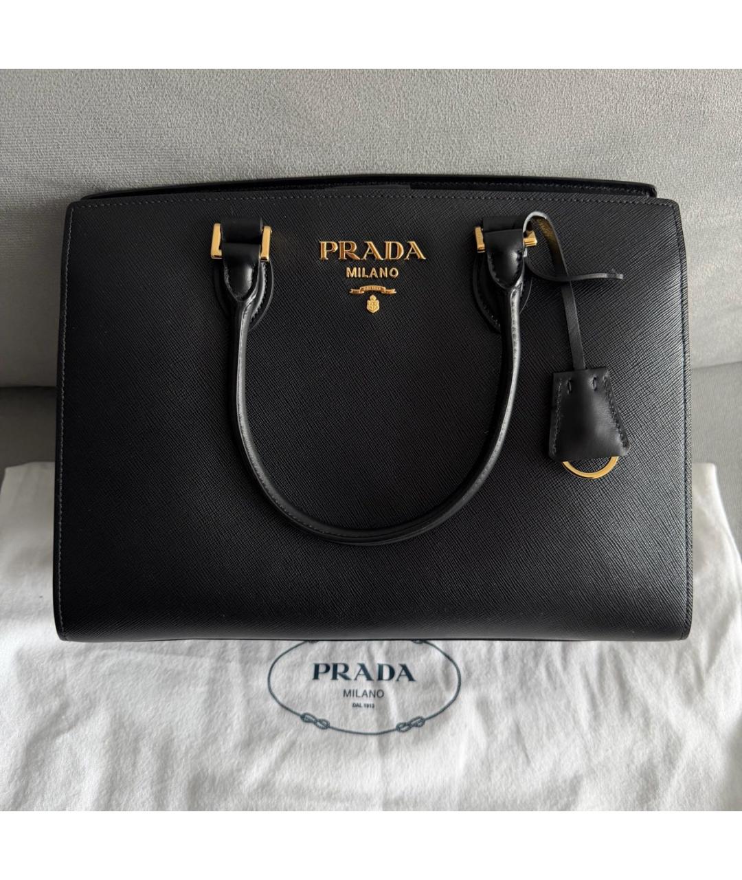PRADA Черная кожаная сумка с короткими ручками, фото 2