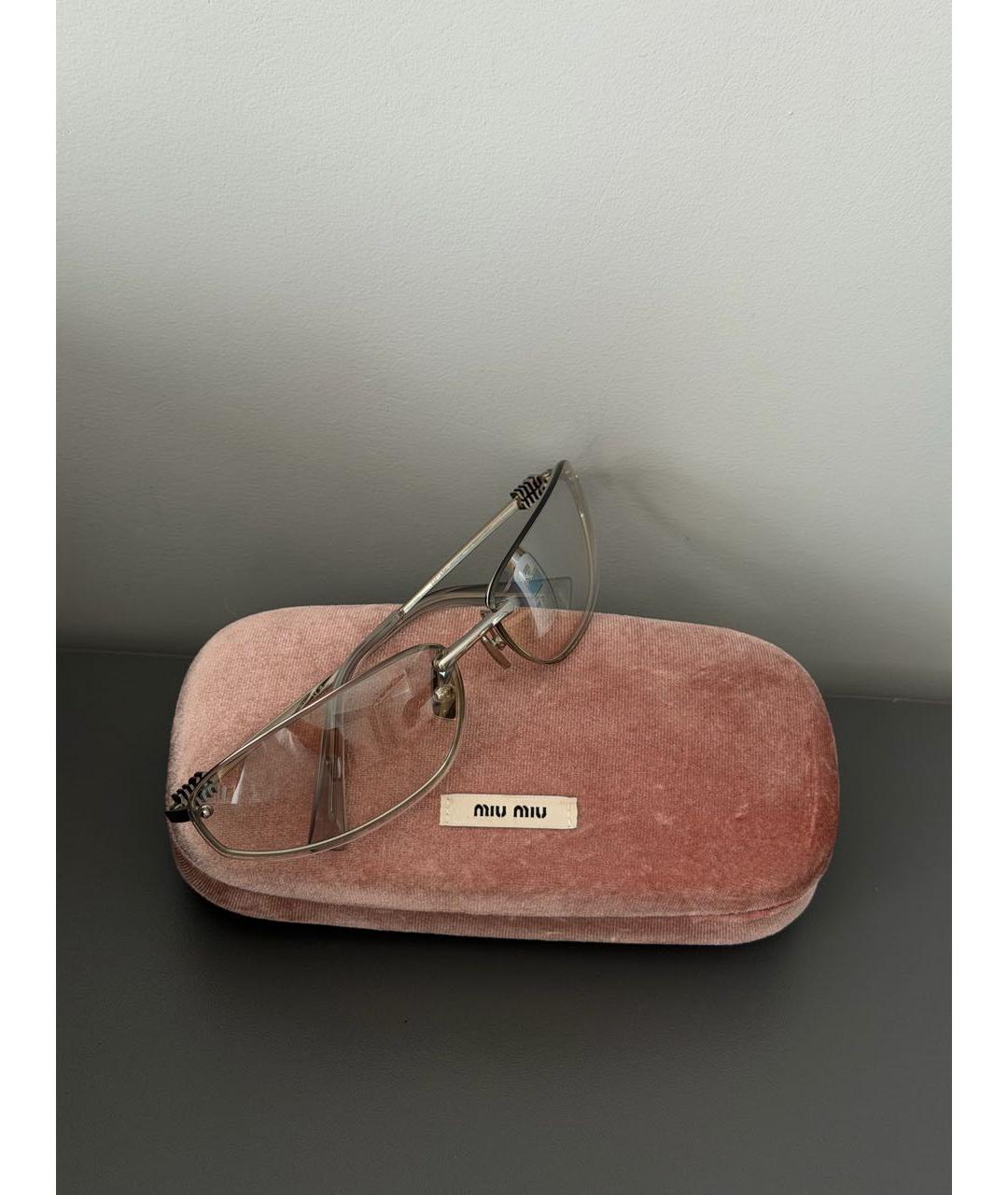 MIU MIU Серебряные металлические солнцезащитные очки, фото 4