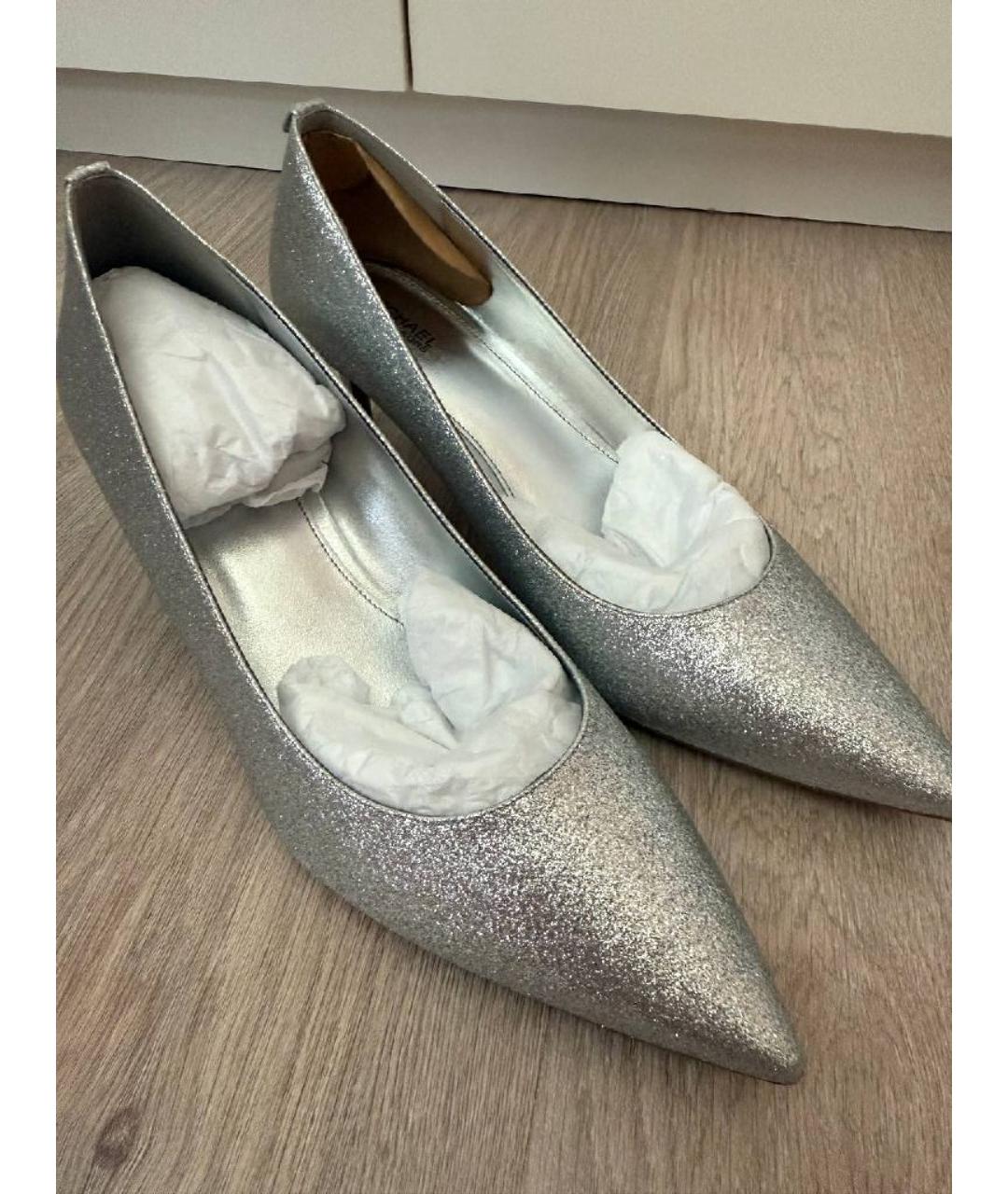 MICHAEL KORS Серебряные туфли из искусственной кожи, фото 6
