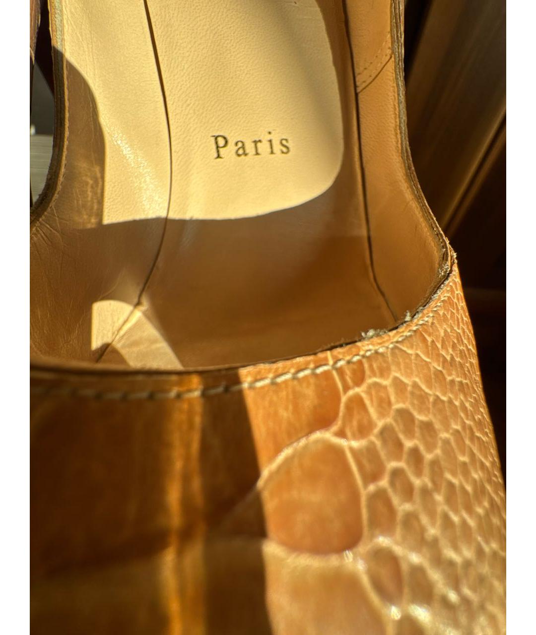 CHRISTIAN LOUBOUTIN Бежевые туфли из экзотической кожи, фото 8