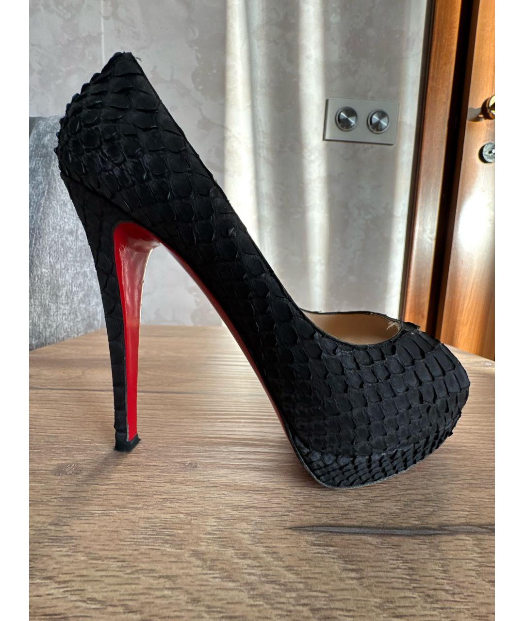 CHRISTIAN LOUBOUTIN Черные туфли из экзотической кожи, фото 8