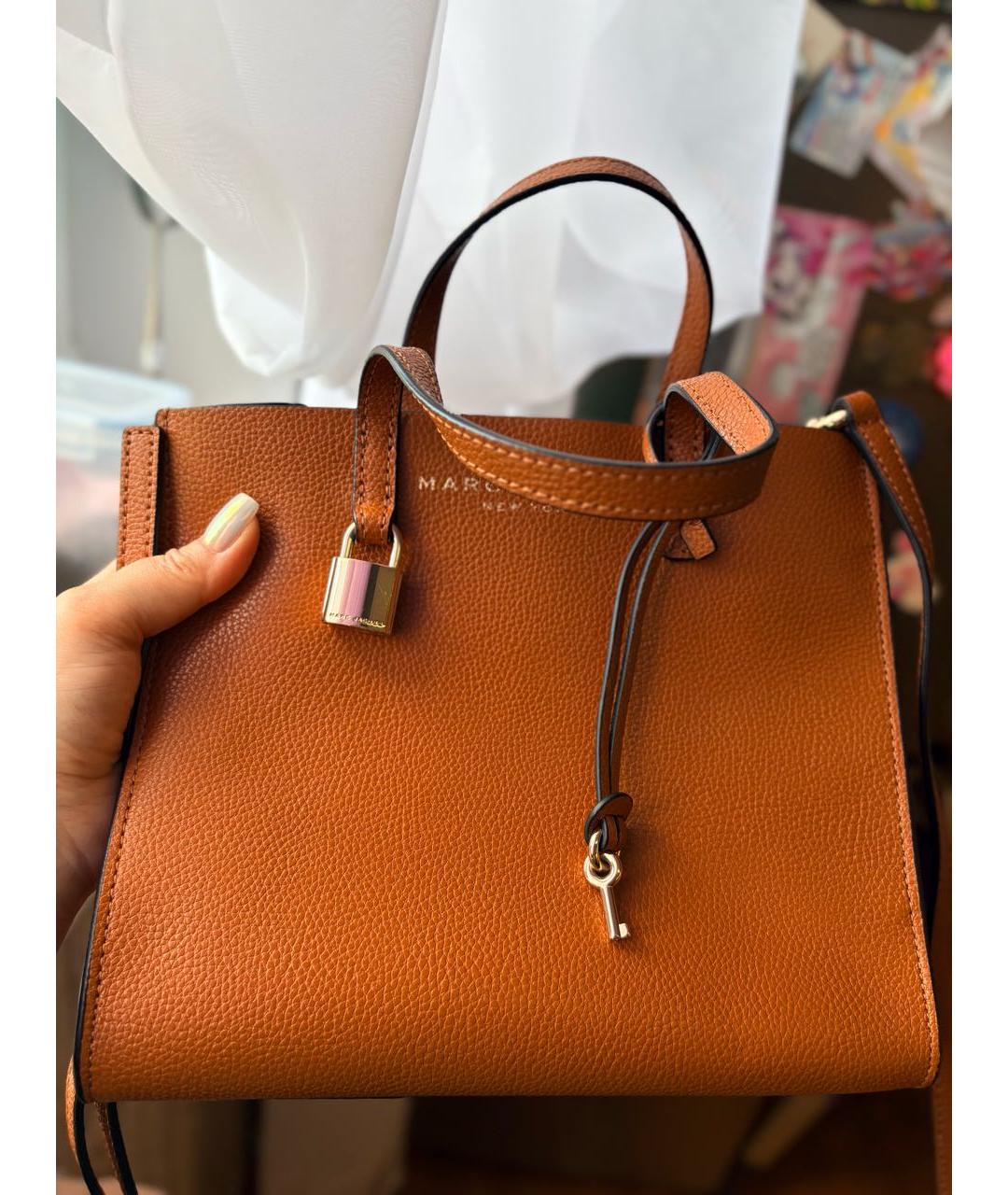 MARC JACOBS Коричневая кожаная сумка с короткими ручками, фото 2