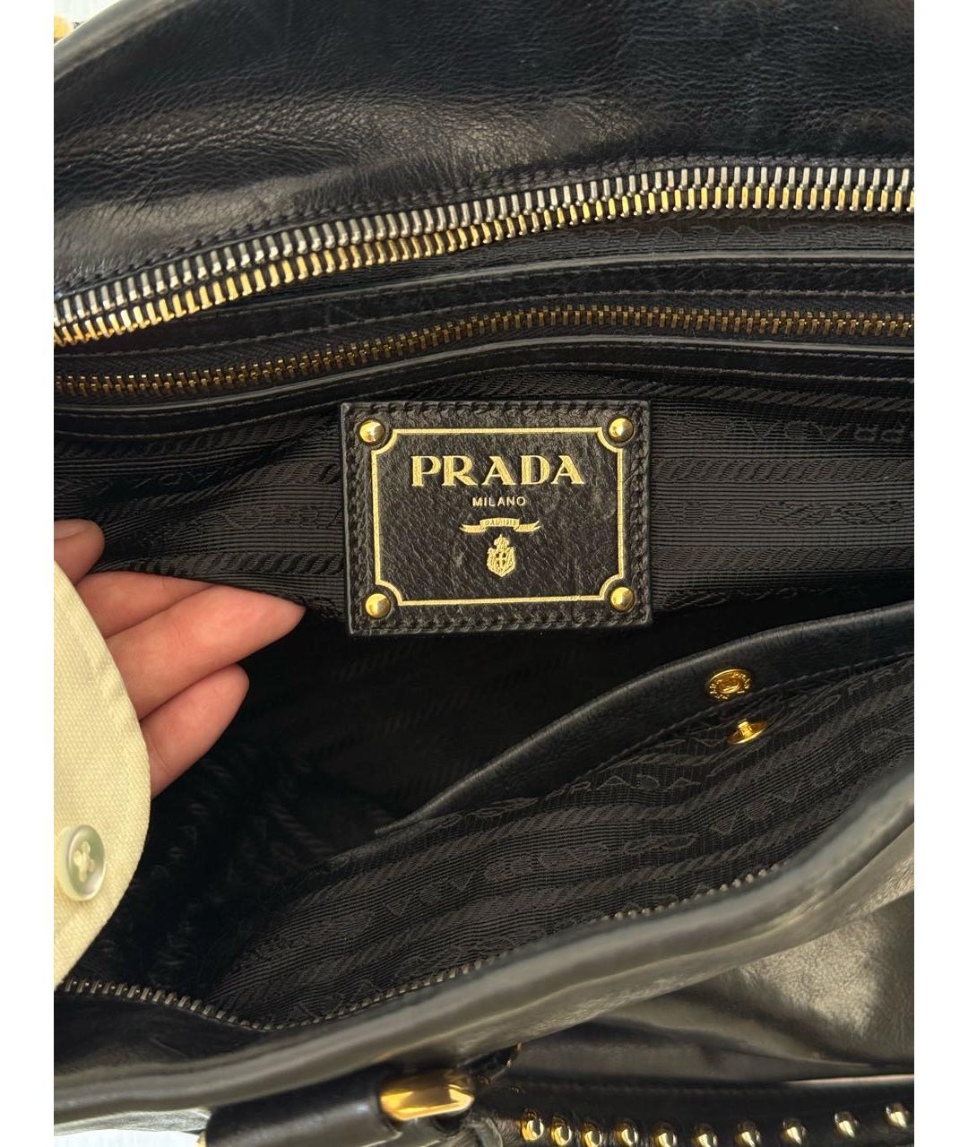 PRADA Черная кожаная сумка с короткими ручками, фото 7