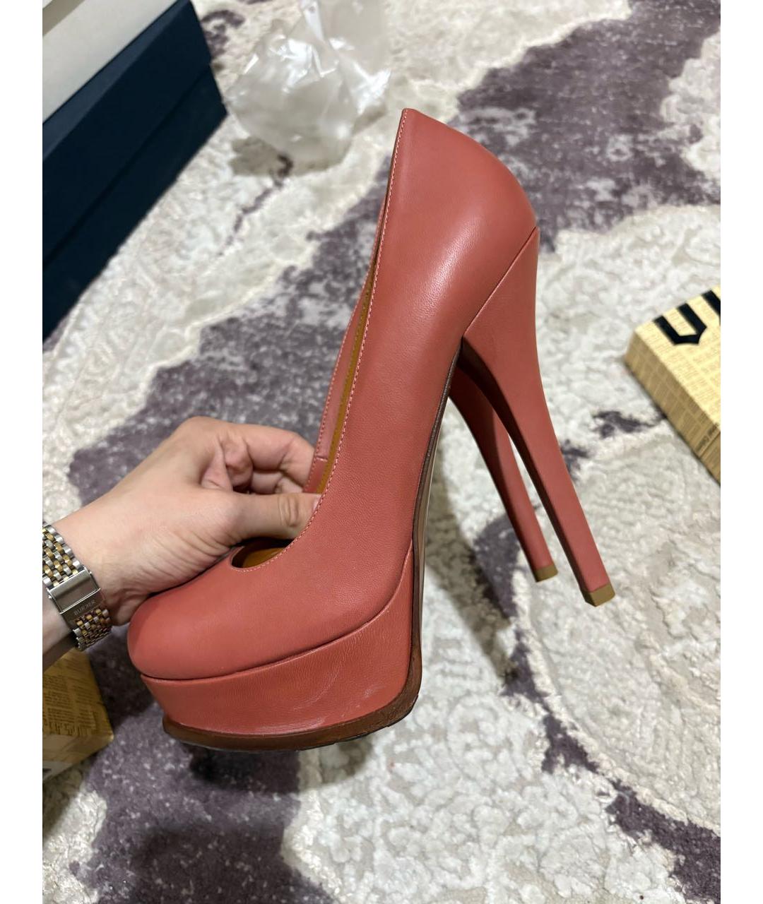 FENDI Коралловые кожаные туфли, фото 8