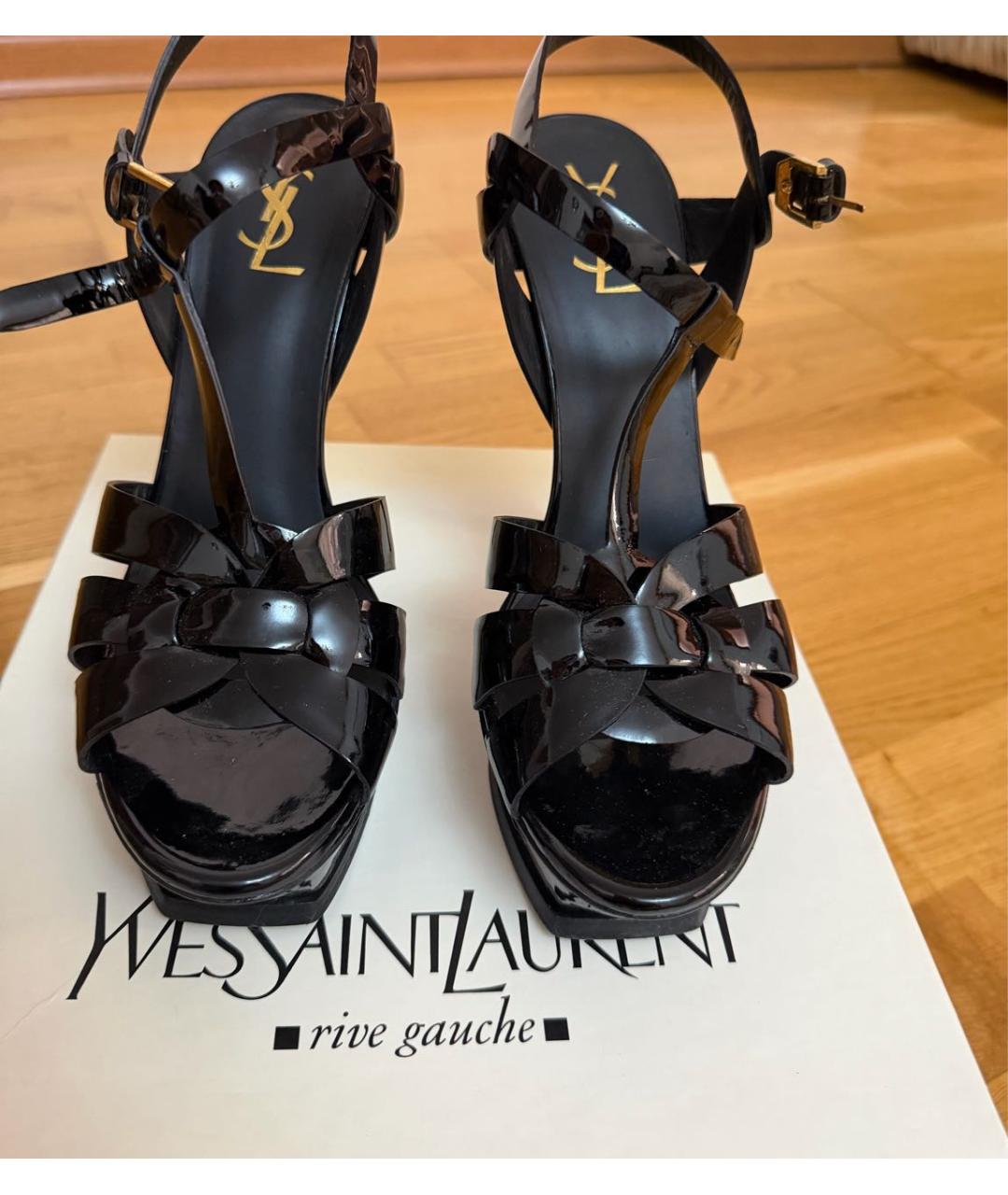 SAINT LAURENT Черные босоножки из лакированной кожи, фото 2