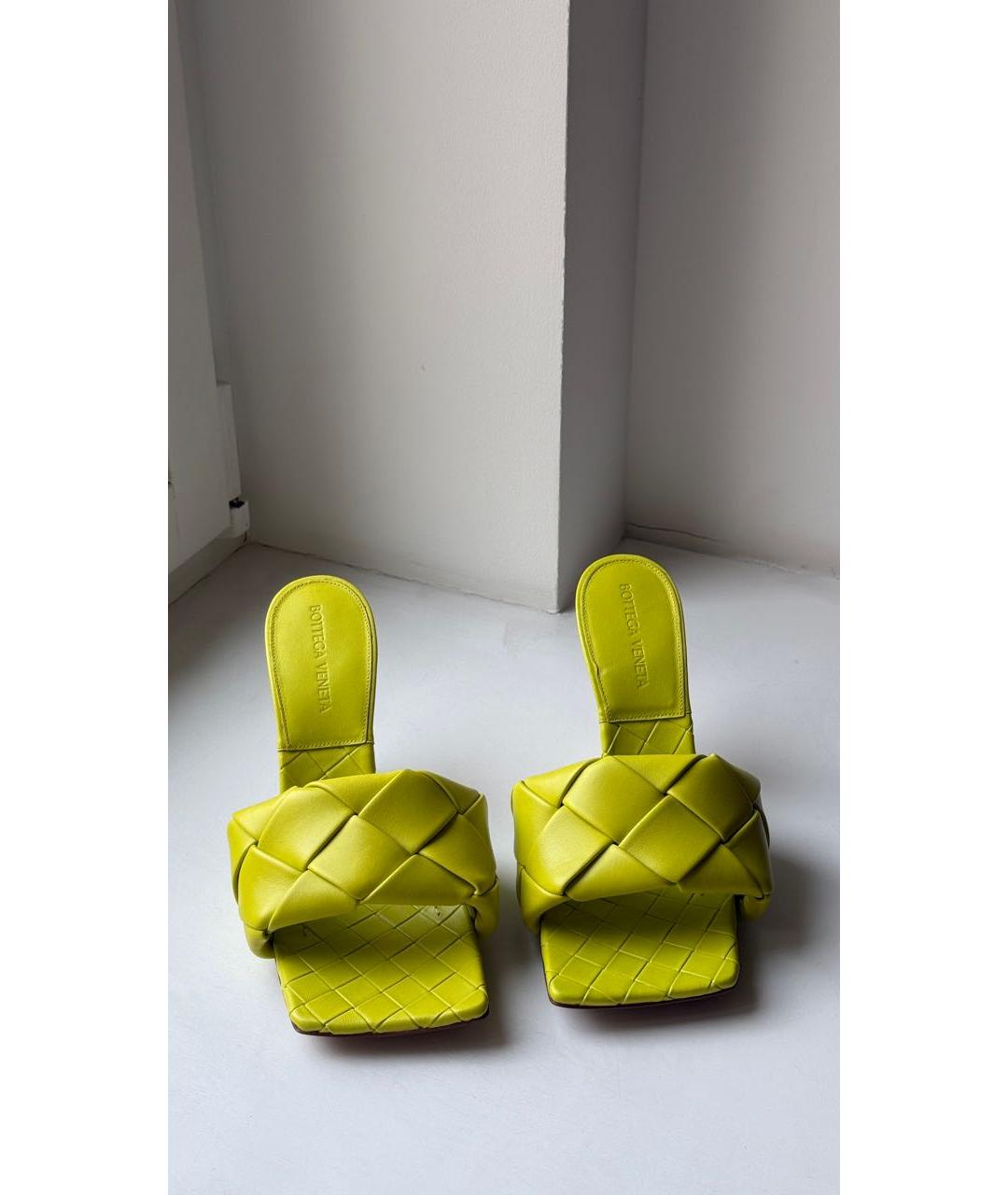 BOTTEGA VENETA Зеленые кожаные мюли, фото 2