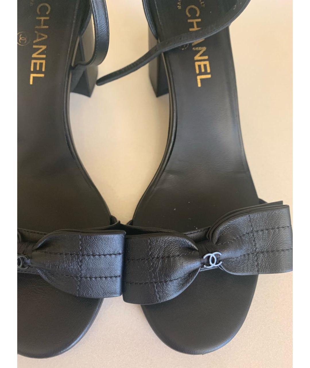 CHANEL Черные кожаные босоножки, фото 2