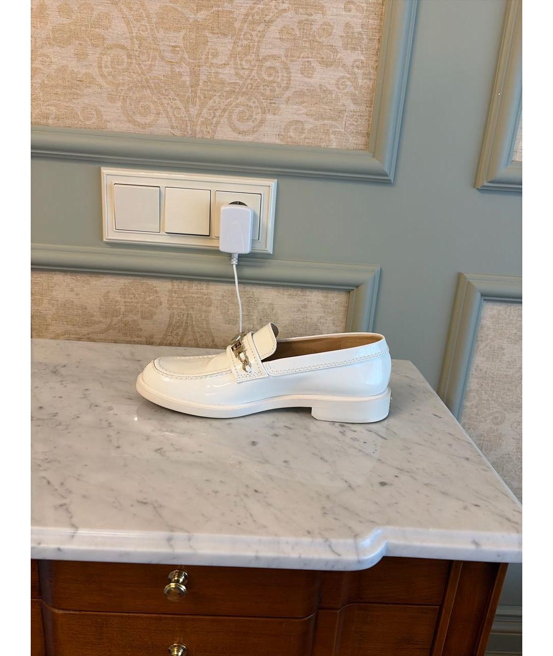 CHANEL Белые кожаные лоферы, фото 8