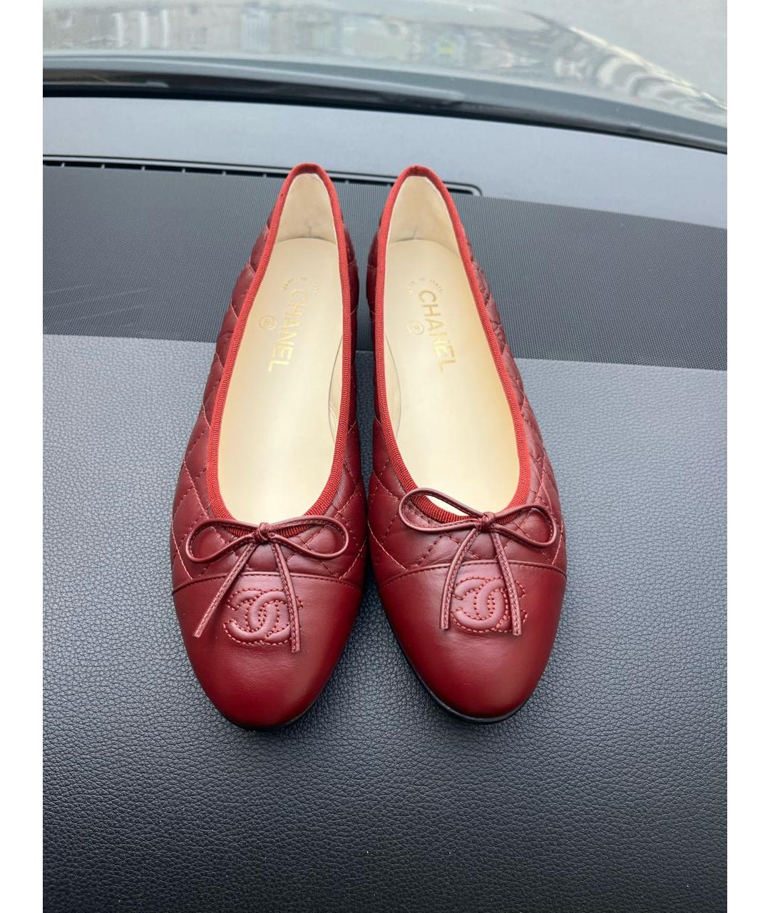 CHANEL Бордовые кожаные балетки, фото 2