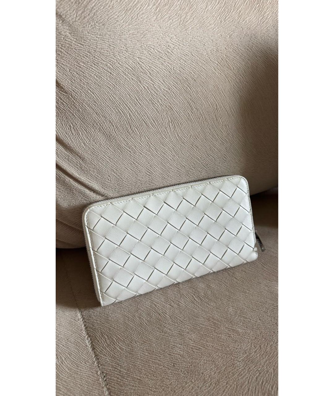 BOTTEGA VENETA Белый кожаный кошелек, фото 2